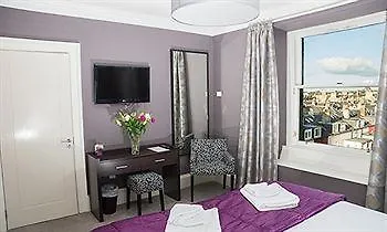 Capital Residence Edinburgh 0*,
