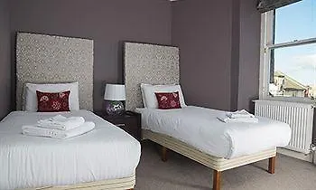 Capital Residence Edinburgh Apartment