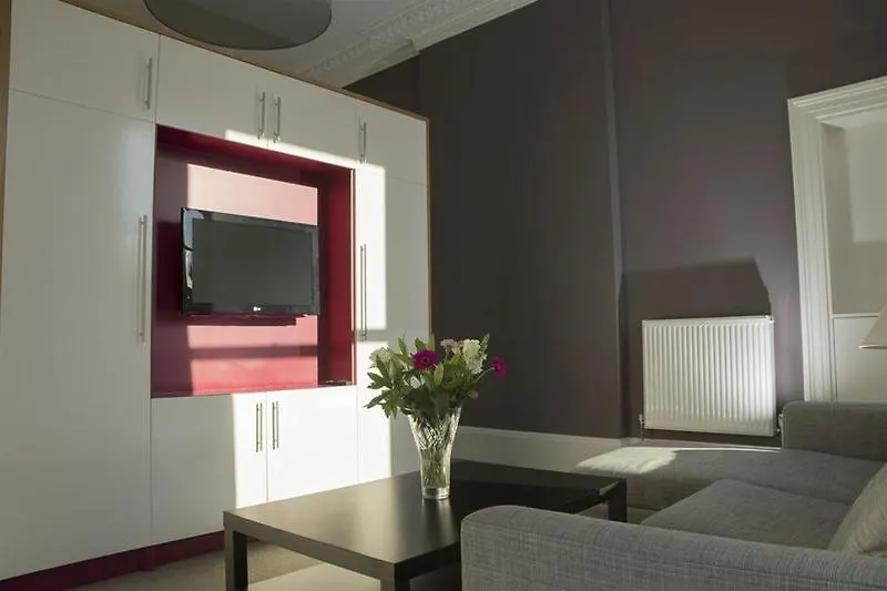 Capital Residence Edinburgh Apartment